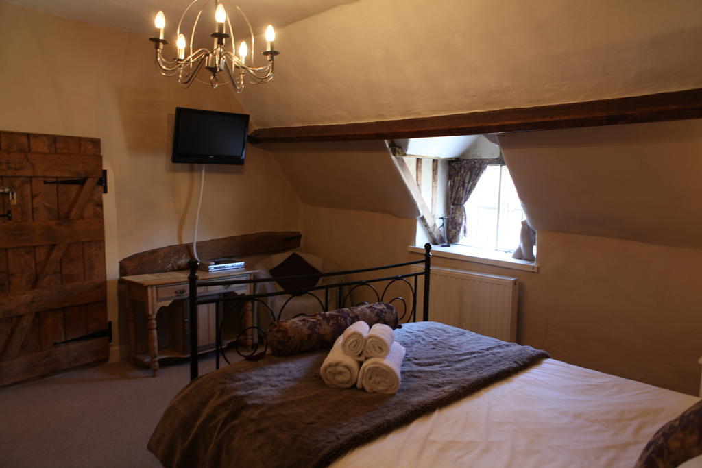 Eight Bells Inn Chipping Campden Habitación foto